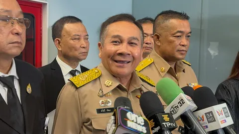 “แม่ทัพกุ้ง” ติดภารกิจยาว ไม่ได้มาแจง กมธ.ทหารฯ ปมคำสั่งหยุดยิง