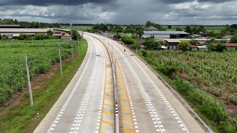 วิ่งฉิว ทางหลวงหมายเลข 1074 บ้านคอปล้อง–บ้านบึงบ้าน ขยายเพิ่มเป็น 4 ช่องจราจร