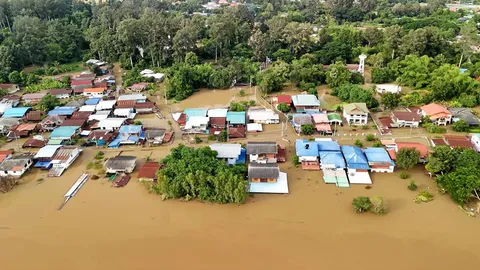 สุดทนน้ำท่วม ลอบเปิดประตู ขโมยกระสอบ ท้ายเจ้าพระยา เอ่อเพิ่ม 30 ซม.
