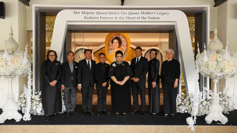 โรงเรียน ISB จัดนิทรรศการ-พิธีถวายความอาลัย น้อมรำลึก สมเด็จพระพันปีหลวง 