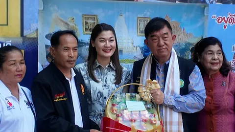 “ชูวิทย์ กุ่ย” เปิดบ้านรวมพลคนตระการ ขณะที่ลูกสาว งดให้สัมภาษณ์ตามพ่อมากล้าธรรมหรือไม่