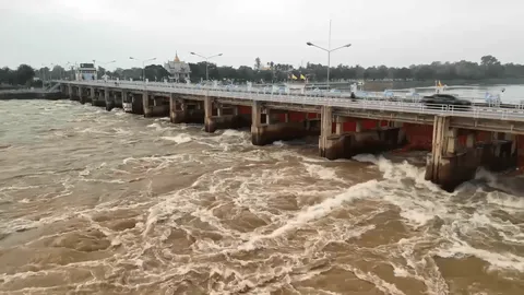 เปิด 23 เขื่อนขนาดใหญ่ทั่วไทย ปริมาณน้ำใกล้เต็ม-เกินความจุ 13 พ.ย.68 