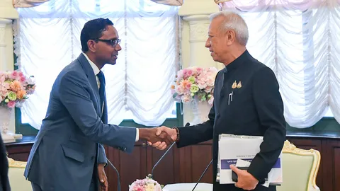 "พิพัฒน์" ชวน Airbus ลงทุน MRO สนามบินอู่ตะเภา หวังไทยเป็นฐานซัพพลายเชนอะไหล่เครื่องบิน