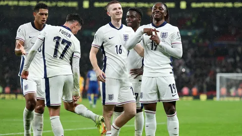 ผลบอลเมื่อคืน ทีมชาติอังกฤษ เชือด เซอร์เบีย คว้าชัย 7 นัดรวด คัดบอลโลก 2026