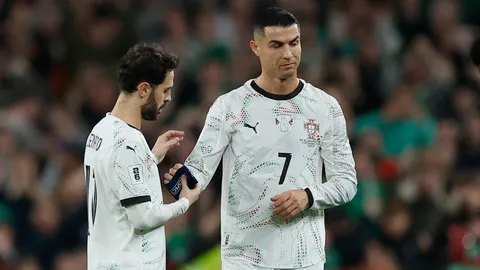 "กุนซือโปรตุเกส" พูดตรงๆ ปม "โรนัลโด้" โดนใบแดงแรก แพ้ไอร์แลนด์ คัดบอลโลก (คลิป)