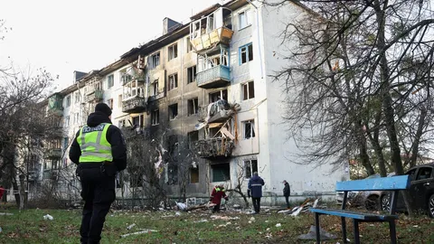 รัสเซียโจมตียูเครน "แบบคำนวณไว้แล้ว" "หวังผลสร้างความเสียหาย ปชช. ดับ 4 ศพ