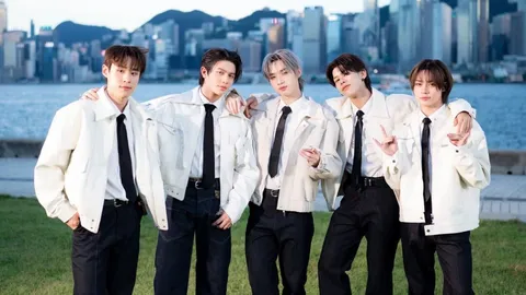 LYKN 5 หนุ่มบอยแบนด์ T-POP ต้าวก้อนความรักของ LYKYOU มาพร้อมพลังที่สดใส