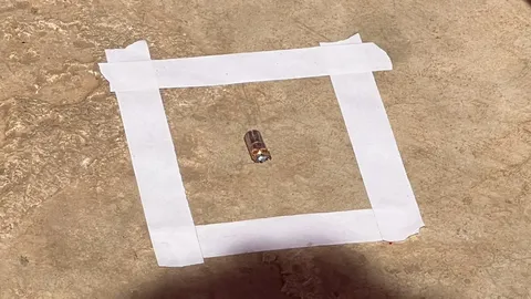 ตำรวจคว้าปืน .38 ยิงพนักงานปั๊มดับ อ้างมีปากเสียงกันมาก่อน แม่ปล่อยโฮฆ่าลูกฉันทำไม