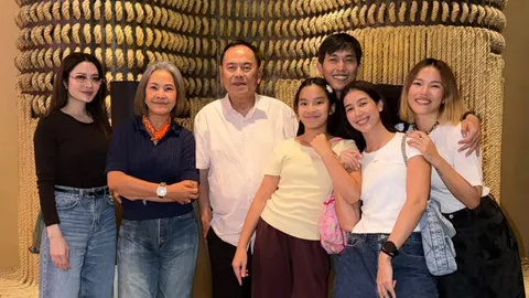 แอฟ ทักษอร พา น้องปีใหม่ ฉลองวันเกิดปู่ไพรวงษ์ สุดอบอุ่นพร้อมหน้าครอบครัวเตชะณรงค์