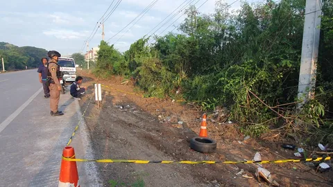 เก็บกู้ระทึก พบระเบิด M26 ถูกทิ้งไว้ริมถนนก่อนถึงโรงพัก สภ.ท่าหิน 500 เมตร