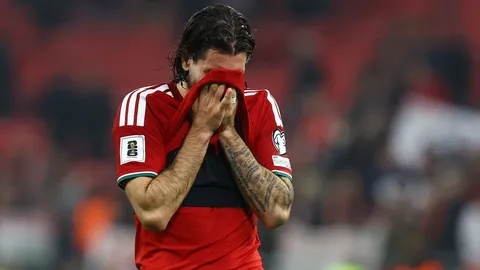 ดาวดัง ลิเวอร์พูล ร้องไห้คาสนาม "ชาติบ้านเกิด" อดไป ฟุตบอลโลก 2026