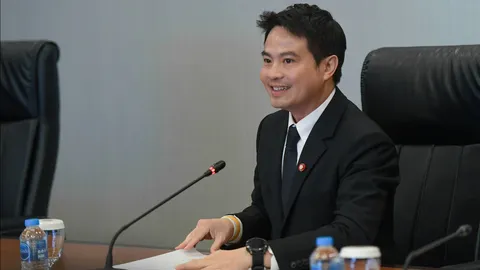 “ภราดร” มั่นใจรัฐบาลทำงาน 47 วันยังไม่มีเรื่องทุจริต ยันรัฐมนตรีทุกคนพร้อมชี้แจงเวทีซักฟอก