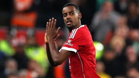 อิซัค เผยสาเหตุฟอร์มไม่ปังอย่างที่หวัง หลังย้ายมาลิเวอร์พูล 125 ล้านปอนด์ 