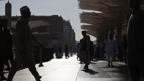 สลด รถบัสผู้แสวงบุญอินเดีย คว่ำในซาอุฯ ดับแล้ว 45 ศพ รอด 1