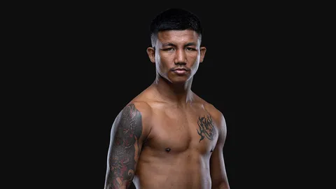 "รถถัง จิตรเมืองนนท์" โพสต์ปริศนาเลิกชกมวยจะเล่าให้ฟัง หลังโดนวิจารณ์ไม่มืออาชีพ 