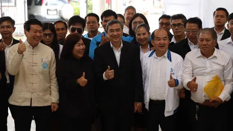 ปชป. กระแสดี คนเหนือเทใจ หนุน “อภิสิทธิ์” สู้ศึกเลือกตั้ง ทนาย-เภสัชฯ-ชาติพันธุ์ ร่วมงาน