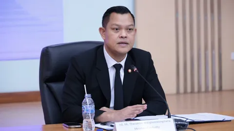 รมว.อุตฯ ชี้ สั่งย้ายอุตสาหกรรมระยอง เพื่อลดแรงกดดัน ยันยังอายัดฝุ่นแดงต่อ