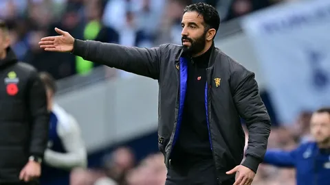 กำจัดจุดอ่อน "อโมริม" ลิสต์ชื่อ 5 แข้ง "แมนยู" ที่จะโละทิ้งซัมเมอร์นี้ เปิดทางแข้งใหม่ลุ้นแชมป์