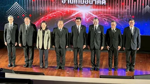 "ดร.เอกนิติ" ปาฐกถาพิเศษ ในงาน FTI Outlook 2026 พลิกโฉมเศรษฐกิจไทย