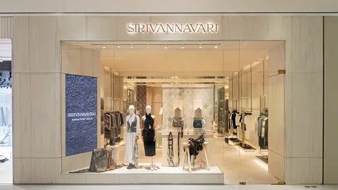 โฉมใหม่ แฟล็กชิปสโตร์แบรนด์ SIRIVANNAVARI ชวนเหล่าแฟชั่นเลิฟเวอร์สสนุกกับการช็อปไอเท็มที่หลากหลาย