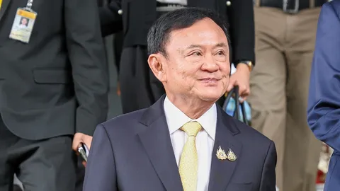 ศาลอนุญาตให้อัยการ ขยายเวลายื่นอุทธรณ์อีก 30 วัน คดี "ทักษิณ" หมิ่นเบื้องสูง