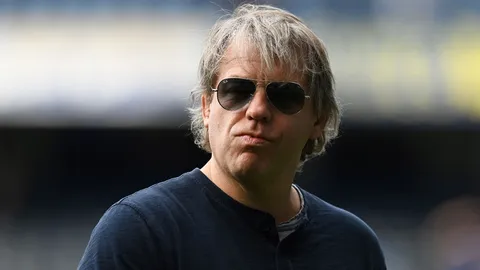 เจ้าของเชลซีป้อง “ซานเชซ” หลังแฟน เชลซี อยากได้โกลใหม่ เปรยหยุดช็อปนักเตะเพิ่ม