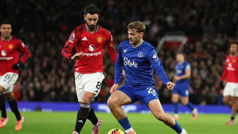 ผลบอล "แมนยู" แพ้ "เอฟเวอร์ตัน" ที่เหลือสิบคนตั้งแต่ต้นครึ่งแรก 0-1 "พรีเมียร์ลีก" 2025-26