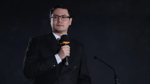 "โรม" ลั่น ปชน. พร้อมเลือกตั้งเต็มสูบ ยันงานนี้ไม่ได้มาเล่น ๆ แต่จะเปลี่ยนแปลงประเทศ