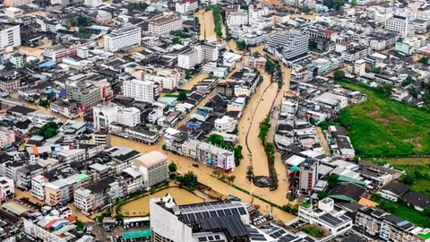 เปิดภาพความเสียหาย "น้ำท่วมหาดใหญ่" ชาวบ้านอ่วมหนัก ข้าวของเสียหายจำนวนมาก