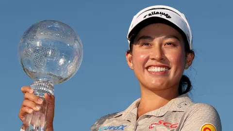 โปรจีน อาฒยา ทำได้ ป้องกันแชมป์กอล์ฟซีเอ็มอีฯ-เปิดเงินรางวัลที่ได้รับ