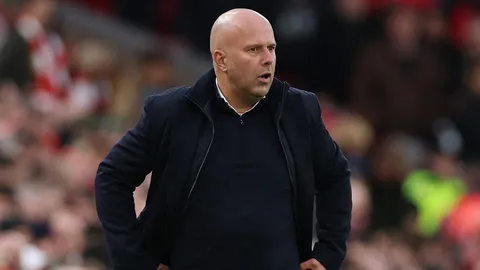 อาร์เนอ สล็อต ถอนตัวงานรับรางวัลกุนซือยอดเยี่ยม หลังลิเวอร์พูลฟอร์มสุดบู่แพ้ 6 จาก 7 นัดในลีก