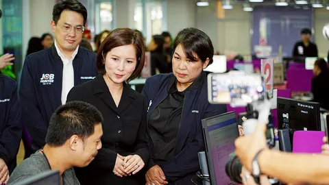 "ตรีนุช" เปิดตัวหน่วยล่าแรงงาน ชี้สานต่อโครงการ คนไทย "ไม่เตะฝุ่น" ตั้งเป้าสร้างรายได้