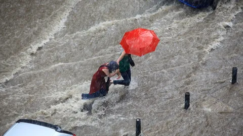 รวมเบอร์ฉุกเฉินน้ําท่วมหาดใหญ่ 2568 ขอความช่วยเหลือเร่งด่วน มีช่องทางไหนบ้าง