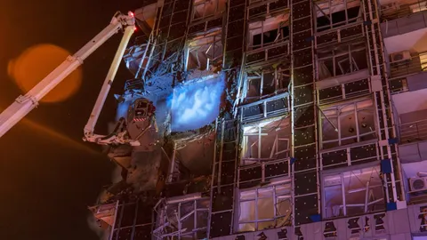 รัสเซียถล่มกรุงเคียฟกลางดึก ดับ 2 ศพ แม้สหรัฐฯ เดินหน้าผลักดันแผนสันติภาพ