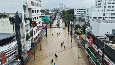 สรุปมาตรการธนาคารช่วยน้ำท่วมภาคใต้ “พักชำระหนี้-ลดดอกเบี้ย-ให้กู้ซ่อมบ้าน”