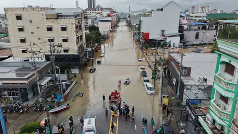 ทุบทุกสถิติปี 68 น้ำท่วมหาดใหญ่ ไหลเข้าเมืองกว่า 500 ล้านลูกบาศก์เมตร