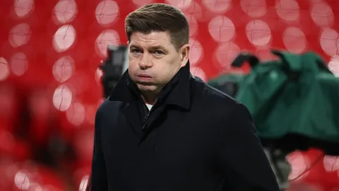 สุดจะทน "เจอร์ราร์ด" จวก "ตัวการ" ทำ ลิเวอร์พูล แพ้ พีเอสวี คาบ้าน