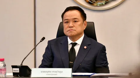 “อนุทิน” จ่อลงพื้นที่น้ำท่วมสงขลาอีกครั้ง ปัดตอบปมคำสั่งย้ายด่วน “นายอำเภอหาดใหญ่”