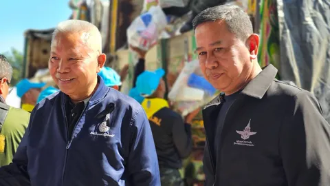 “โสภณ” ระดมธารน้ำใจ “บุรีรัมย์” ช่วยชาวใต้ ยืนยันรัฐบาลไม่นิ่งนอนใจ 