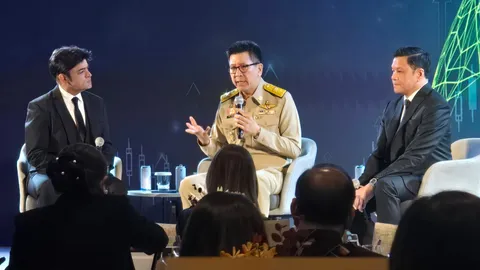 "คลัง" ชง ครม.เศรษฐกิจ ออกมาตรการเยียวยาน้ำท่วมใต้ “พักเงินต้น ลดดอกเบี้ย”