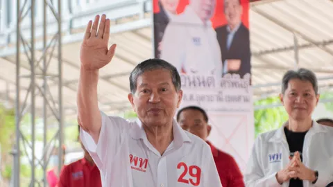 “เฉลิม” เตรียมลาออกจากเพื่อไทย 3 ธ.ค. นี้ จ่อย้ายเข้า พปชร. แทน