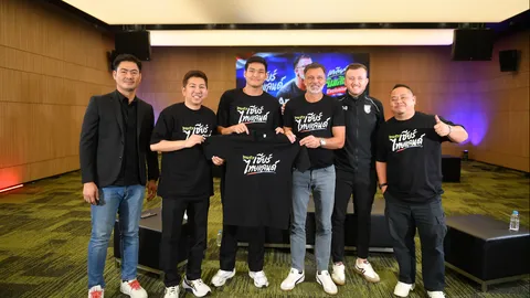 “ไทยรัฐสปอร์ต” เปิดตัวแคมเปญ “ไทยรัฐเชียร์ไทยแลนด์” ขับเคลื่อนวงการกีฬา พร้อมมอบเสื้อให้ "ฮัดสัน" 