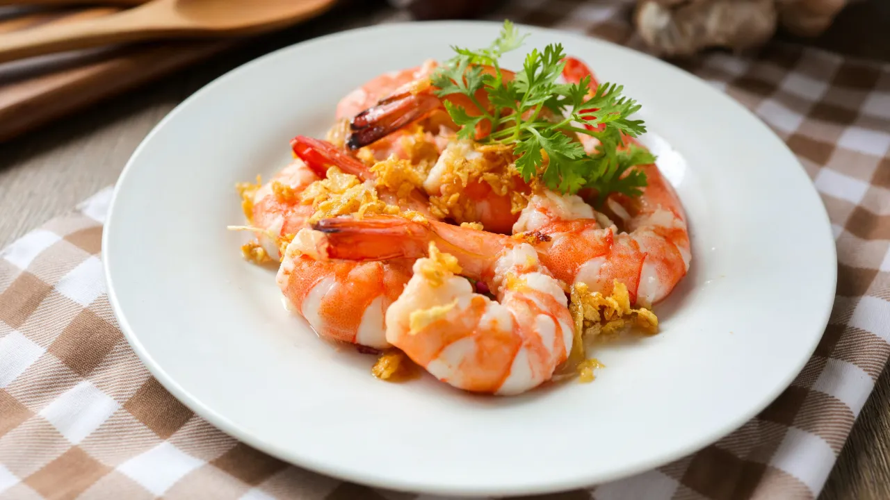 10 Easy Shrimp Recipes: Garlic Fried, Clean Eating Options, and More