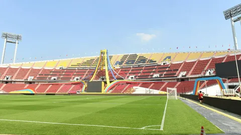 ภูมิแพ้กรุงเทพ "ทีมเต็งแชมป์" เจอรถติดหนัก เปลี่ยนแผนซ้อมก่อนแข่งฟุตบอลซีเกมส์ 2025