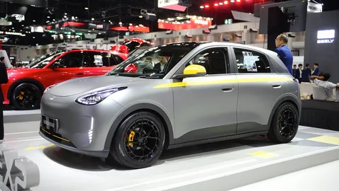 GEELY EX2 รถไฟฟ้าเล็ก ทำยอดจองทะลุ 1,000 คัน ในมอเตอร์เอ็กซ์โป 