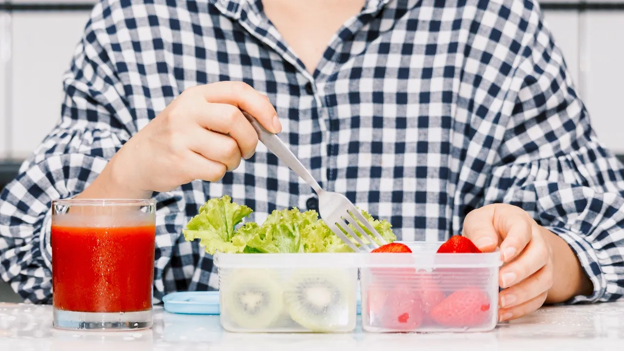 Checklist of Vegetables and Fruits for Lung Health to Combat PM 2.5 Dust