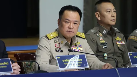 นายกฯ ไม่ก้าวก่าย กกต. แบ่งเขตเลือกตั้ง ยันไม่ดีล พท. ปมยื่นซักฟอก