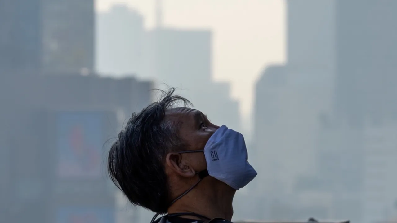 เช้านี้ กทม. ค่าฝุ่น PM 2.5 มีแนวโน้มลดลง แต่ยังเกินมาตรฐาน 44 พื้นที่