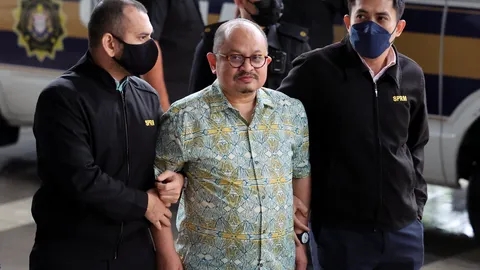 อดีตเลขาฯ ส่วนตัวนายกฯ มาเลเซีย ถูกตั้งข้อหารับ-ติดสินบน