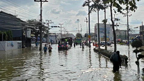 รัฐบาลจ่ายหมด 9 จังหวัด ศพละ 2 ล้าน น้ำท่วมใต้ ถือเป็นภัยเดียวกัน สั่งโอนเยียวยา 4 วัน